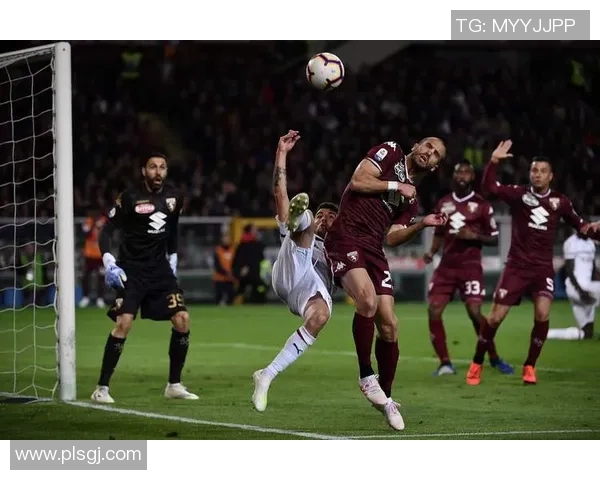 巴勒莫主场迎战国米双方争夺意甲积分榜关键战役