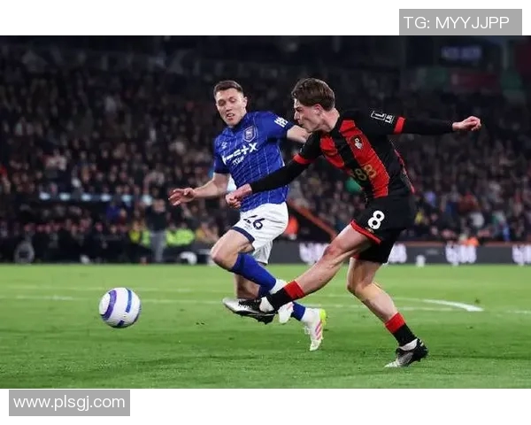 伊普斯维奇主场迎战纽卡斯尔全力争胜展现实力与决心